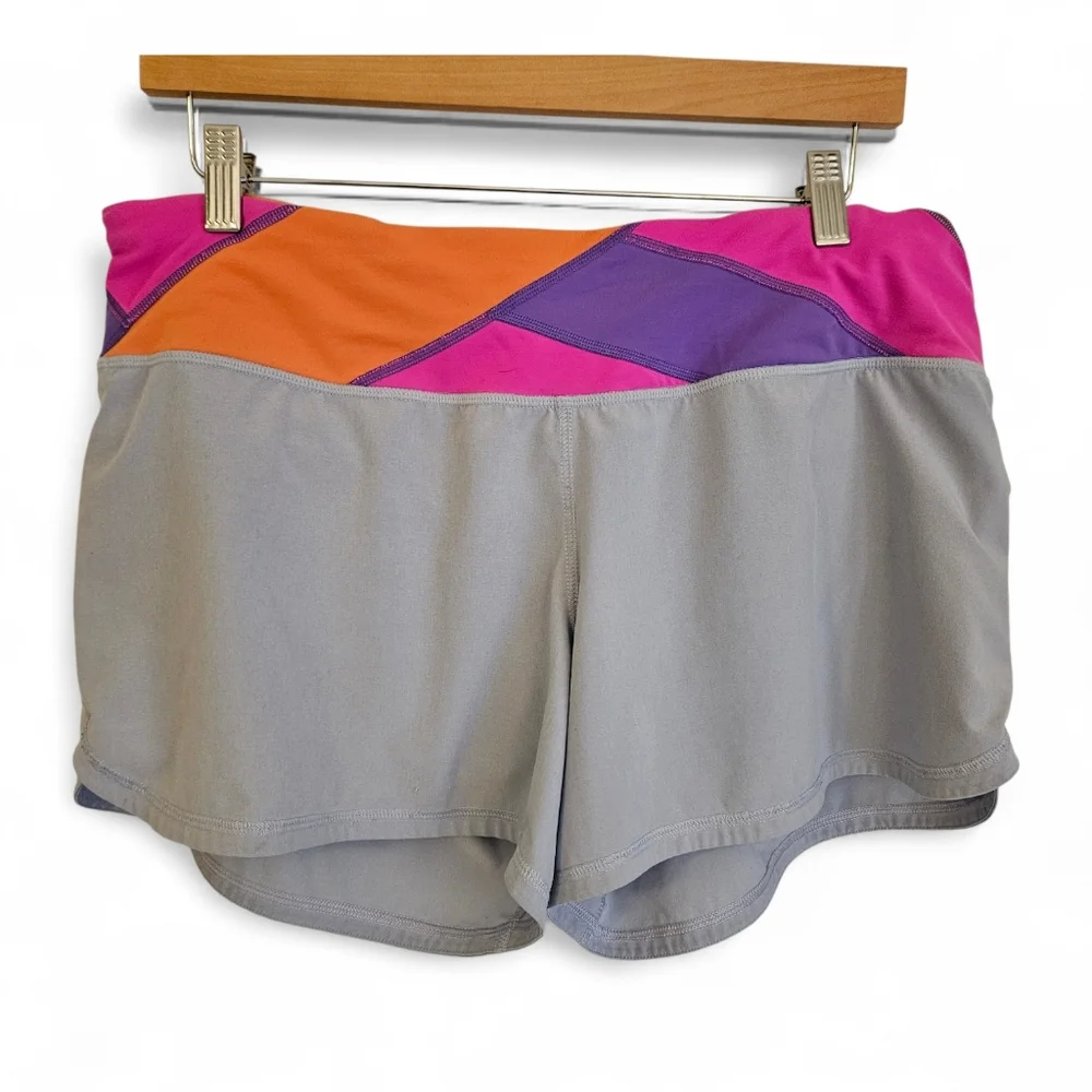 Lululemon Groovy Run Shorts in Cool Breeze, Women's Size 8-10